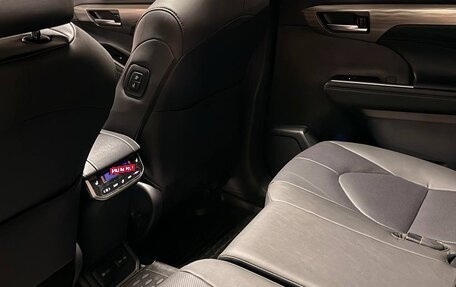 Toyota Highlander, 2025 год, 5 350 000 рублей, 8 фотография