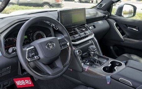 Toyota Land Cruiser, 2025 год, 12 300 000 рублей, 9 фотография