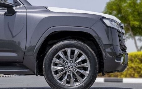 Toyota Land Cruiser, 2025 год, 12 300 000 рублей, 20 фотография