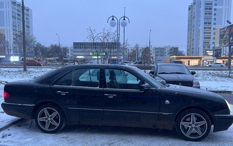 Mercedes-Benz E-Класс, 1998 год, 630 000 рублей, 6 фотография
