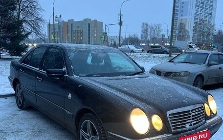 Mercedes-Benz E-Класс, 1998 год, 630 000 рублей, 8 фотография