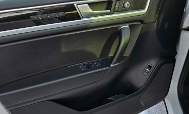 Volkswagen Touareg III, 2016 год, 2 800 000 рублей, 15 фотография