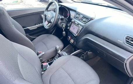 KIA Rio III рестайлинг, 2013 год, 665 000 рублей, 19 фотография