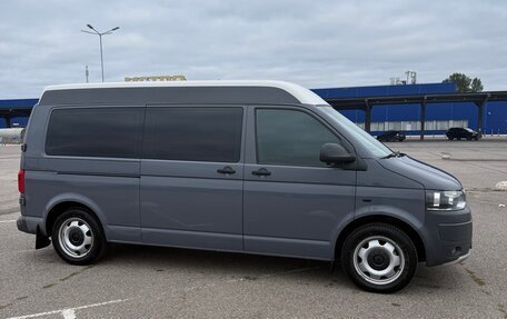 Volkswagen Transporter T5 рестайлинг, 2013 год, 2 000 000 рублей, 5 фотография