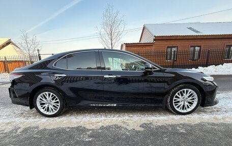 Toyota Camry, 2021 год, 3 400 000 рублей, 6 фотография