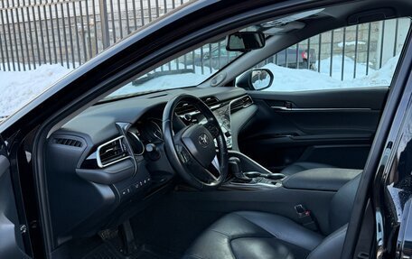 Toyota Camry, 2021 год, 3 400 000 рублей, 9 фотография