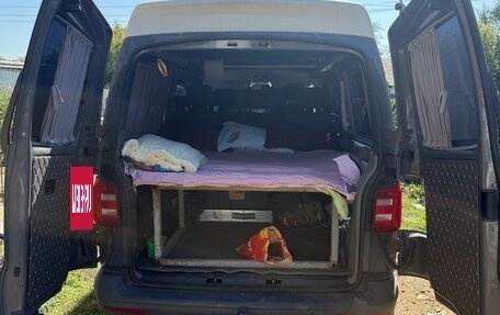 Volkswagen Transporter T5 рестайлинг, 2013 год, 2 000 000 рублей, 10 фотография