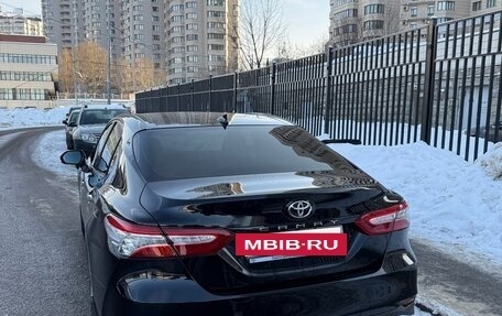Toyota Camry, 2021 год, 3 400 000 рублей, 4 фотография