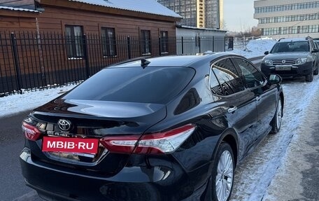 Toyota Camry, 2021 год, 3 400 000 рублей, 5 фотография