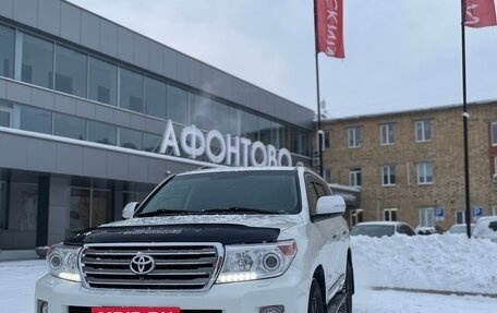 Toyota Land Cruiser 200, 2012 год, 3 200 000 рублей, 2 фотография