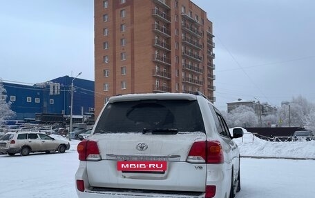Toyota Land Cruiser 200, 2012 год, 3 200 000 рублей, 7 фотография
