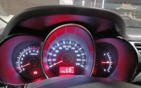 KIA Rio III рестайлинг, 2015 год, 967 000 рублей, 5 фотография