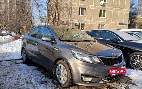 KIA Rio III рестайлинг, 2015 год, 967 000 рублей, 3 фотография