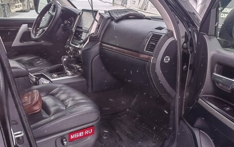 Toyota Land Cruiser 200, 2019 год, 6 800 000 рублей, 4 фотография