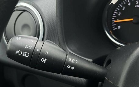 Renault Logan II, 2017 год, 590 000 рублей, 12 фотография