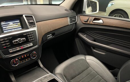 Mercedes-Benz M-Класс, 2012 год, 2 200 000 рублей, 25 фотография