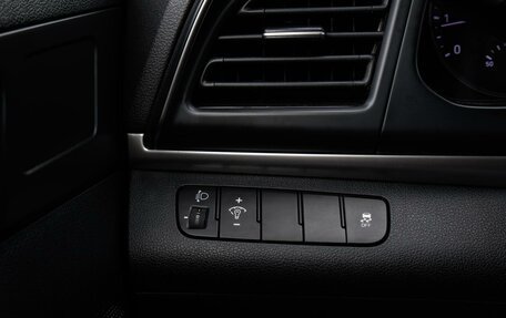 Hyundai Elantra VI рестайлинг, 2019 год, 1 349 000 рублей, 22 фотография