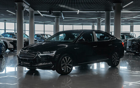 Skoda Superb III рестайлинг, 2025 год, 3 500 000 рублей, 1 фотография