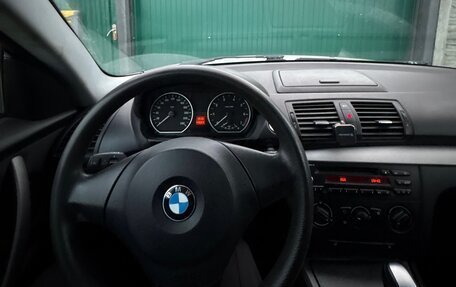 BMW 1 серия, 2011 год, 850 000 рублей, 4 фотография