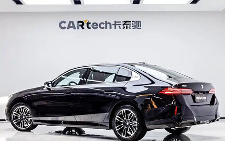 BMW 5 серия, 2025 год, 6 500 000 рублей, 5 фотография