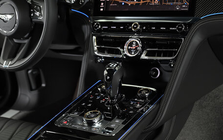 Bentley Flying Spur, 2021 год, 38 000 000 рублей, 9 фотография