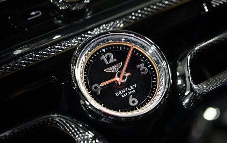Bentley Flying Spur, 2021 год, 38 000 000 рублей, 10 фотография