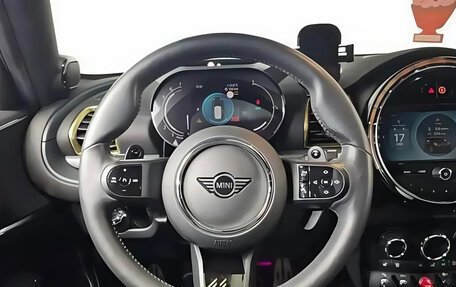 MINI Clubman, 2022 год, 2 440 000 рублей, 5 фотография