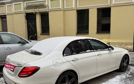 Mercedes-Benz E-Класс, 2016 год, 2 950 000 рублей, 2 фотография