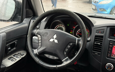 Mitsubishi Pajero IV, 2011 год, 1 649 000 рублей, 12 фотография