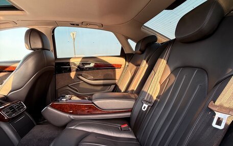 Audi A8, 2012 год, 1 550 000 рублей, 11 фотография