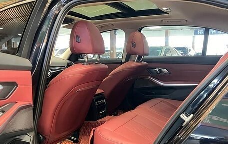 BMW 3 серия, 2022 год, 2 990 000 рублей, 9 фотография