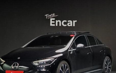 Mercedes-Benz EQE, 2022 год, 7 470 000 рублей, 1 фотография