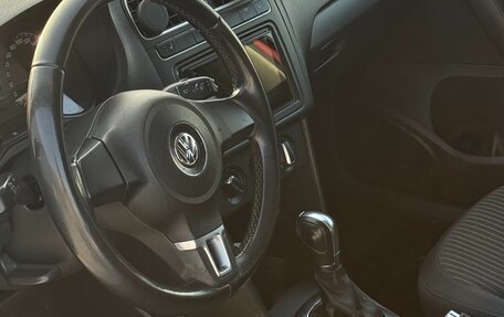 Volkswagen Polo VI (EU Market), 2012 год, 700 000 рублей, 11 фотография