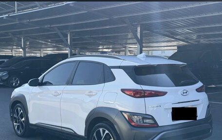 Hyundai Kona I, 2022 год, 1 800 000 рублей, 4 фотография