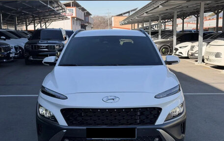 Hyundai Kona I, 2022 год, 1 800 000 рублей, 2 фотография