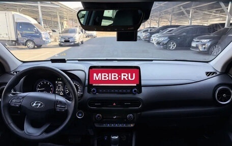 Hyundai Kona I, 2022 год, 1 800 000 рублей, 8 фотография