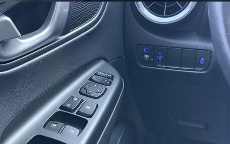 Hyundai Kona I, 2022 год, 1 800 000 рублей, 15 фотография