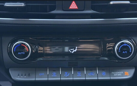 Hyundai Kona I, 2022 год, 1 800 000 рублей, 11 фотография