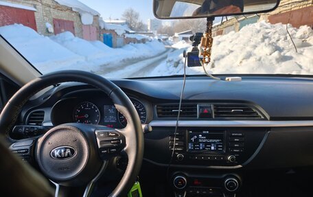 KIA Rio IV, 2018 год, 1 350 000 рублей, 8 фотография