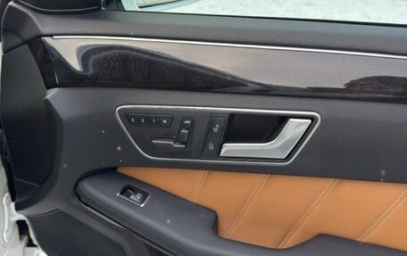 Mercedes-Benz E-Класс, 2012 год, 1 700 000 рублей, 15 фотография