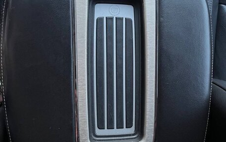 Cadillac Escalade III, 2013 год, 2 700 000 рублей, 7 фотография