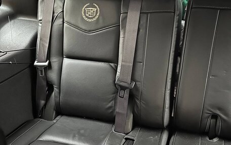 Cadillac Escalade III, 2013 год, 2 700 000 рублей, 20 фотография