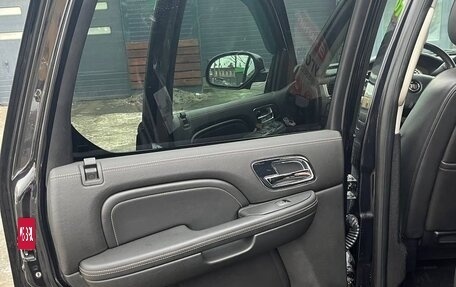 Cadillac Escalade III, 2013 год, 2 700 000 рублей, 12 фотография