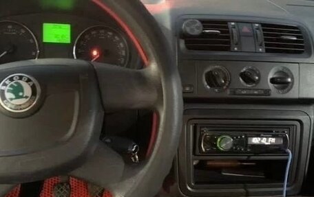 Skoda Fabia II, 2010 год, 480 000 рублей, 13 фотография