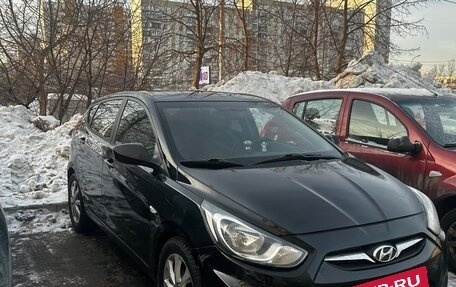 Hyundai Solaris II рестайлинг, 2011 год, 720 000 рублей, 2 фотография