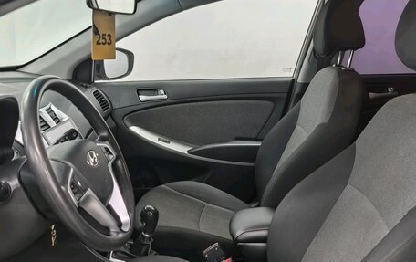 Hyundai Solaris II рестайлинг, 2013 год, 540 000 рублей, 9 фотография