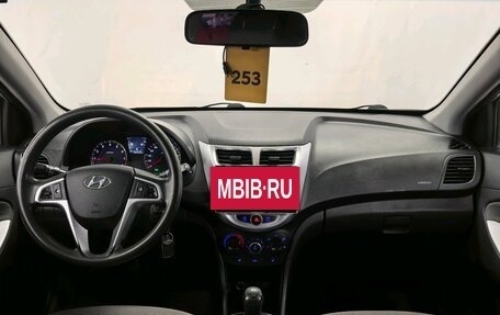 Hyundai Solaris II рестайлинг, 2013 год, 540 000 рублей, 10 фотография