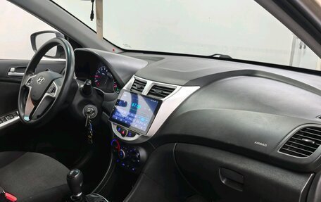 Hyundai Solaris II рестайлинг, 2013 год, 540 000 рублей, 22 фотография