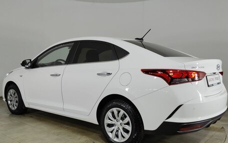 Hyundai Solaris II рестайлинг, 2022 год, 1 880 000 рублей, 5 фотография