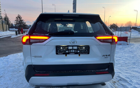 Toyota RAV4, 2025 год, 3 999 210 рублей, 5 фотография